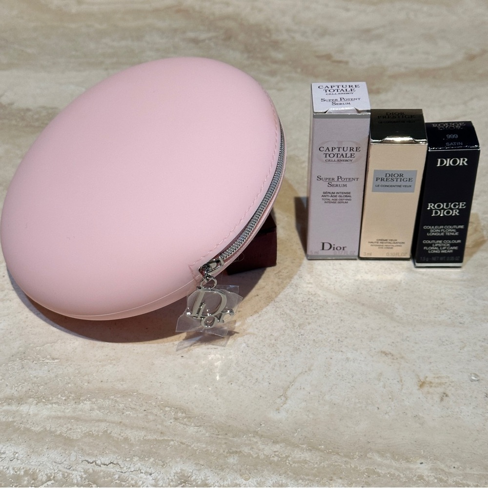 Dior Beauty Pouch with 3 piece mini beauty gift set - Picture 4 of 7